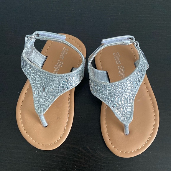 🧡 Buy 1 Get 2 Free! Silver Sparkle Sandals - Picture 1 of 5